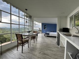 Entre Nubes y Eucaliptos - 0