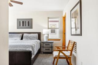 Big Sky Townhome - Fireplace Hot Tub - 2