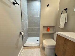 Perfectly Located 2BR APT in DC near metro - 1