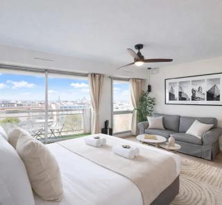 Eiffel Tower view studio with lift & balcony - Paris - 9