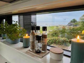 Beach House With Panoramic View At Anslet Beach - 4