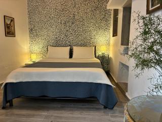 Old Town Traditional Residence - 2