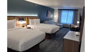 La Quinta Inn & Suites by Wyndham Minot - 2