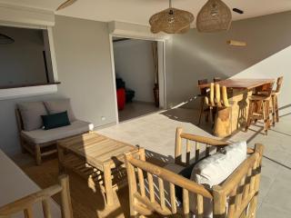 Elégant F2 de standing pieds dans l'eau - 1