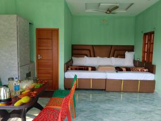 Natha's Hill View Resort - 1