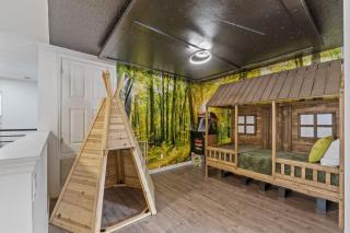 Enjoyable 6BR Home Near Disney - 2