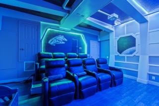 Enjoyable 6BR Home Near Disney - 5