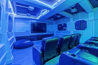 Enjoyable 6BR Home Near Disney - 3