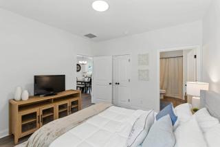 2BR Modern Southern Charm - 1