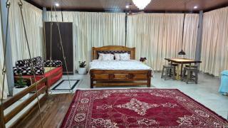 Family Studio Retreat - 1