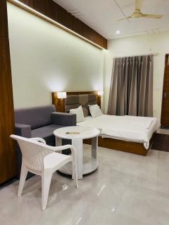 Rishikesh Sadan Studio- Best stay in Tapovan , Guests Favourite,Travellers Delight!! - 0