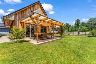 Haus am Seeufer mit Badestelle in 200m, große Sonnenterrasse, umzäunter Garten, Hunde willkommen - 1