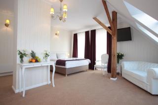 Hotel Court Park - Nysa - 1