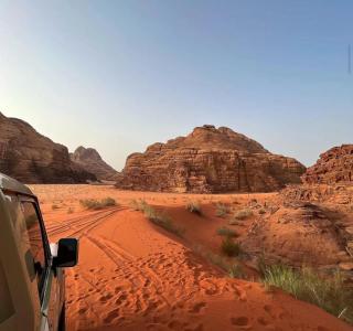 Bedouin Secret cave camp - 8