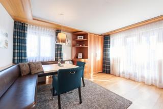 Boutique Hotel Murmeli - Ski in & Ski out - 7