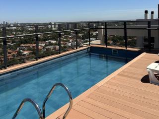 One-bedroom apartment with pool and grill - 6