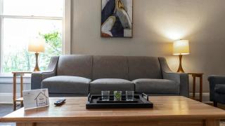 Blue & Gold Retreat sleeps 14 Minutes from ND - South Bend - 4