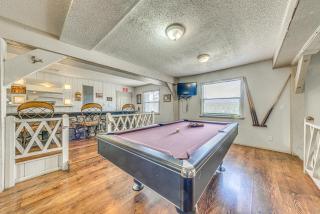 Ruidoso Home with Private Wet Bar and Pool Table - 9