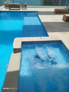 Dúplex en Bocagrande Cartagena Piscina, jacuzzi y a 2 cuadras del mar - 5