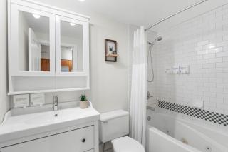 Alpenglow Lodge Junior One Bedroom by MVA - 8