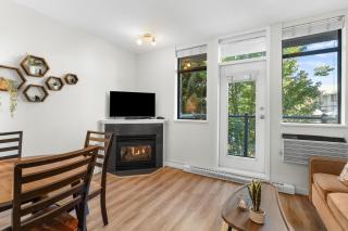 Alpenglow Lodge Junior One Bedroom by MVA - 1