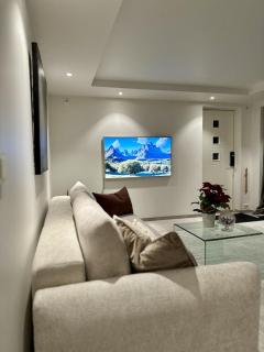 TromsoLuxe Estate - 5