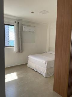 Flat muito confortável ao lado da pracinha - 0