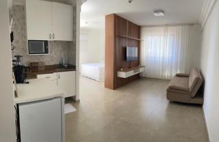 Flat muito confortável ao lado da pracinha - 3