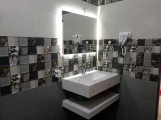 Biyagama Highway view Luxury House - 9