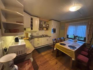 Elnucs Ferienhaus Pirucha - Platz & Ruhe für 10 - 5