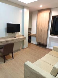 Royal Garden Home Hotel - 6