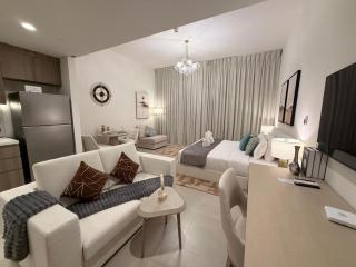 GLOBALSTAY New Studio near Waterworld and Warner Bros entrance - 5