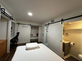 2 Private Bedroom in a Shared 3 Bedroom Condominum - Austin - 9