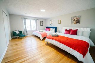 Spacious 5BR 2BA Free Parking Minutes to DC with Foosball - 8