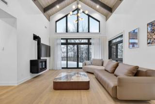 Verbier Tremblant Luxurious Scandinavian Chalet - 8