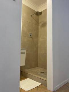 3 Pentago Ensuite Units - 5