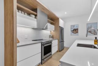 Verbier Tremblant Luxurious Scandinavian Chalet - 3