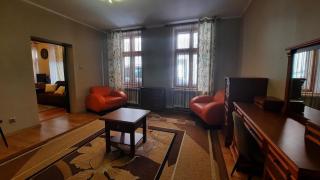 Dwupokojowy lokal z kuchnią - 3