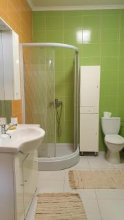 Dwupokojowy lokal z kuchnią - 1