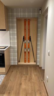 HERITAGE APARTMENTS CERDANYA al carrer Major i parking - 8