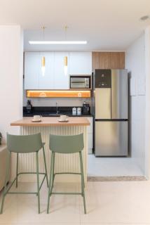 Luxury Apartment Minutes from Beach, 24-7 Security - 7