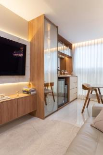 Luxury Apartment Minutes from Beach, 24-7 Security - 6