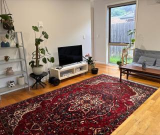 Cozy 2BDR Ivanhoe Unit with Modern Amenities - 0