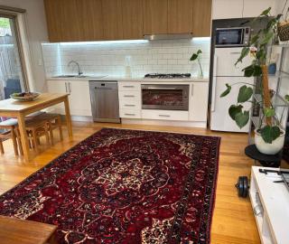 Cozy 2BDR Ivanhoe Unit with Modern Amenities - 3