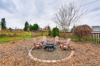 Near Ferry, Shops and Eats! Anacortes Townhome - 8