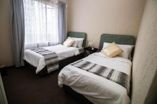 Golf Estate Apartment with Garden Views and Work-Friendly - 8