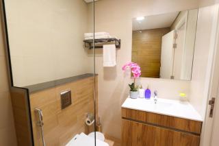 Prime 1BR by Central Stay Near Cleveland - 3