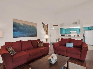 Gorgeous condo, 2 bedrooms, 2 baths, with pool, minutes to Clearwater Beach - 8