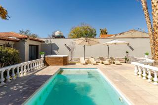 MOT Villa Wine House Escorihuela Gascon Winery - 8