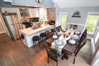 Bool Bear Lodge a pet friendly Pocono Vacation Home with Fireplace, BBQ and more - 2